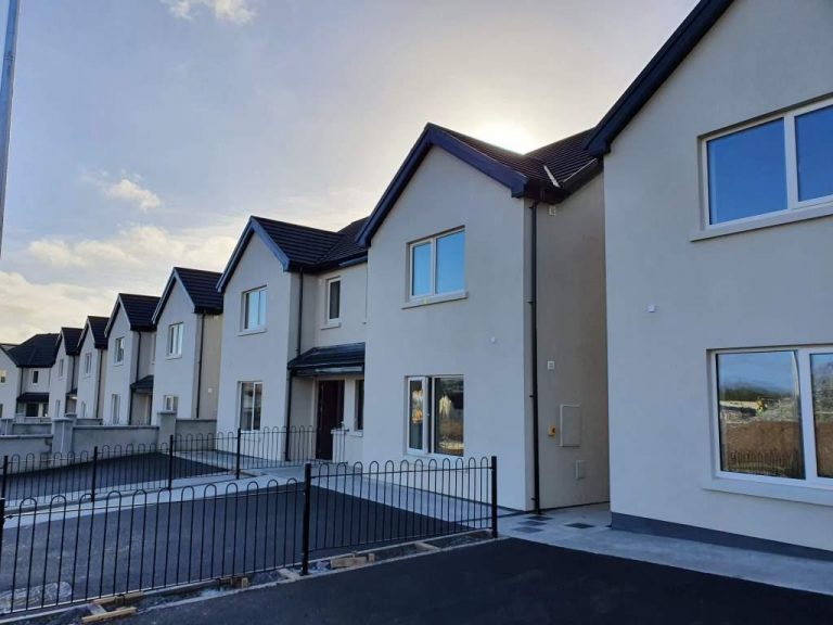 Housing at Kenmare, Co. Kerry Dennany Reidy Associates Ltd t/a DRA Consulting
